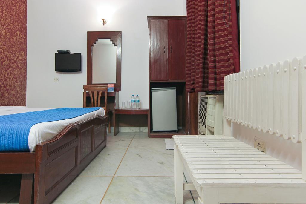 Hotel Rahul Palace Nueva Delhi Exterior foto