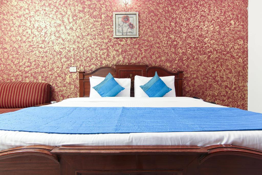 Hotel Rahul Palace Nueva Delhi Habitación foto