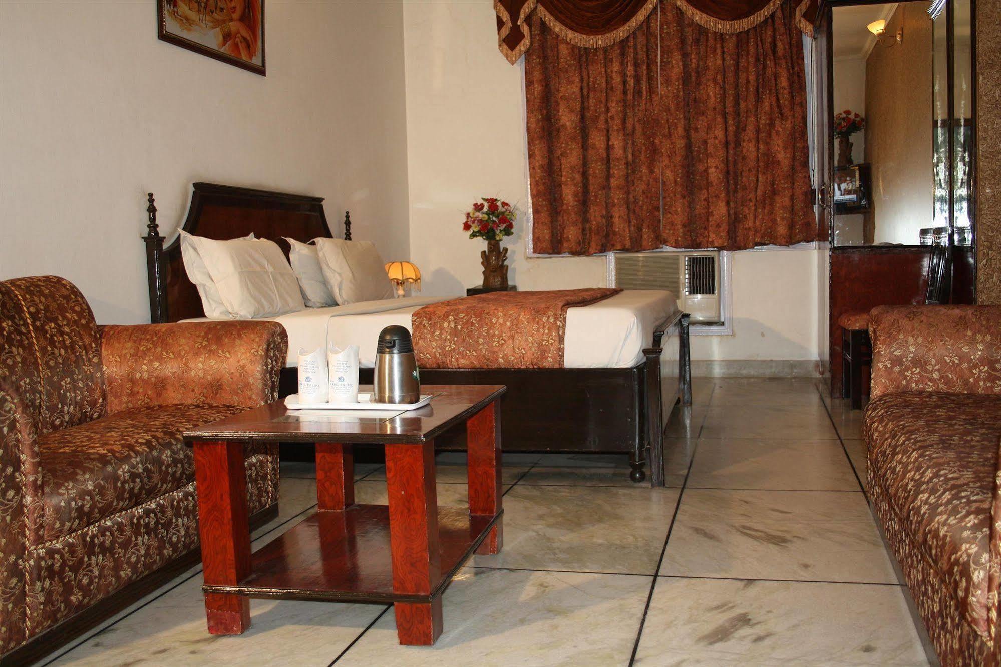 Hotel Rahul Palace Nueva Delhi Habitación foto