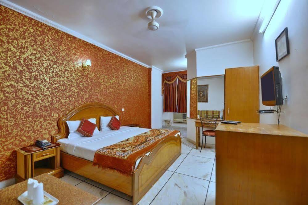 Hotel Rahul Palace Nueva Delhi Exterior foto